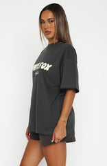 Oversized Tee Shadow Comfort Style