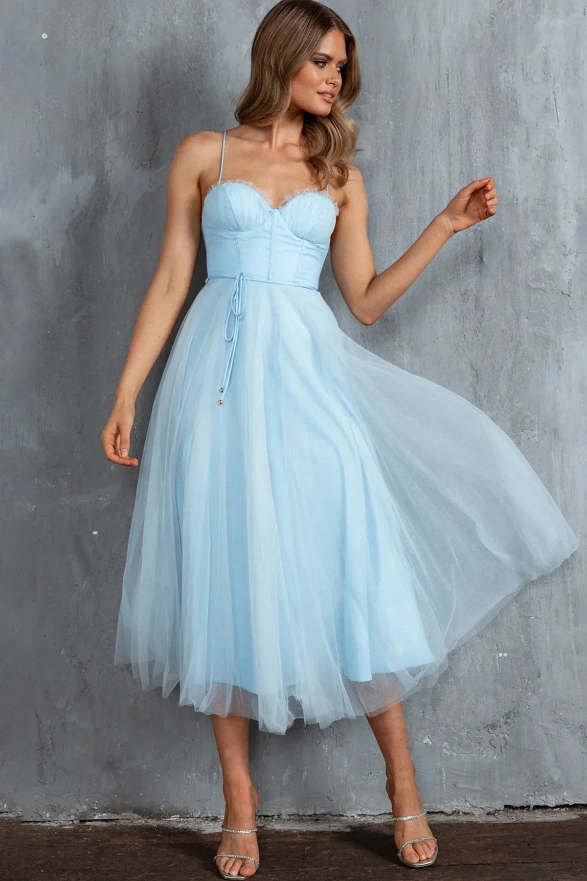Sweetheart Neckline Chiffon Midi Dress